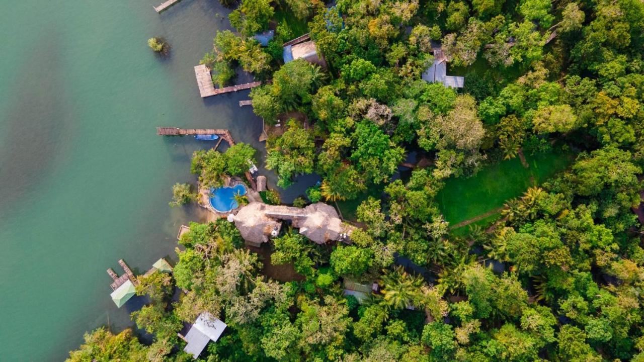 Casa Caribe Hotel Rio Dulce Exterior photo