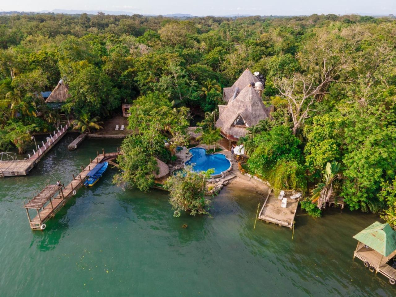 Casa Caribe Hotel Rio Dulce Exterior photo