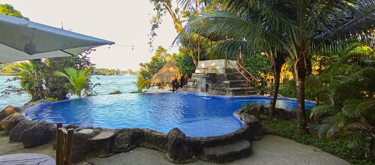 Casa Caribe Hotel Rio Dulce Exterior photo