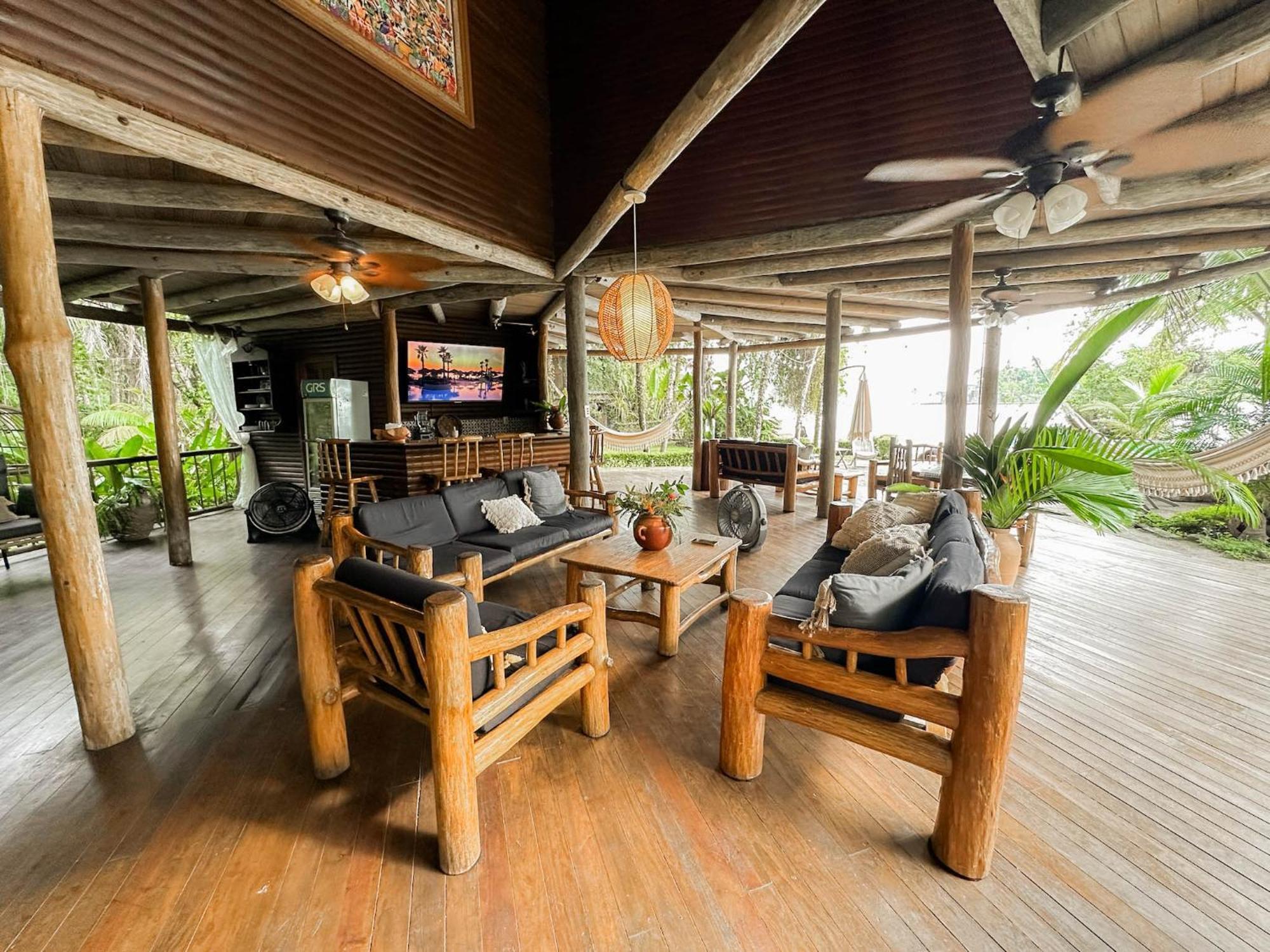 Casa Caribe Hotel Rio Dulce Exterior photo